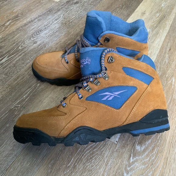 reebok women's hiking footwear